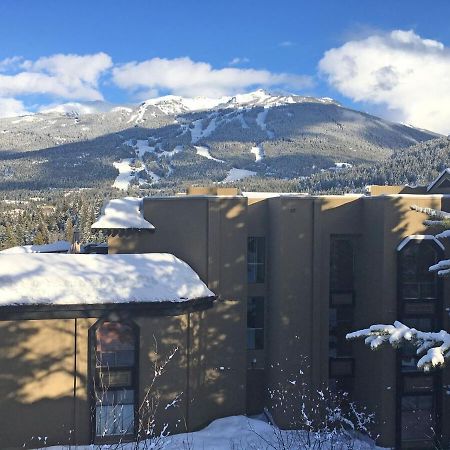 Ironwoods On Blueberry Hill By Whistler Blackcomb Vacation Rentals Exterior photo