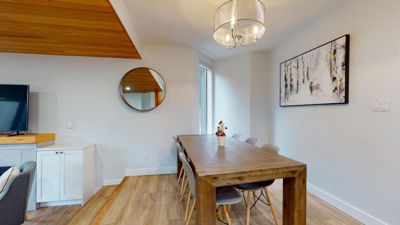 Ironwoods On Blueberry Hill By Whistler Blackcomb Vacation Rentals Exterior photo