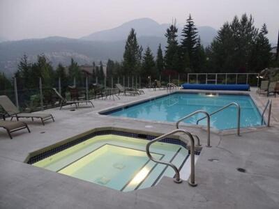 Ironwoods On Blueberry Hill By Whistler Blackcomb Vacation Rentals Exterior photo